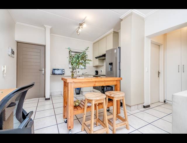 1 BEDROOM APARTMENT FOR SALE IN PAULSHOF